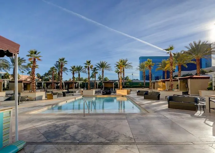 Mgm Signature-17-703 Strip View Jacuzzi Studio
