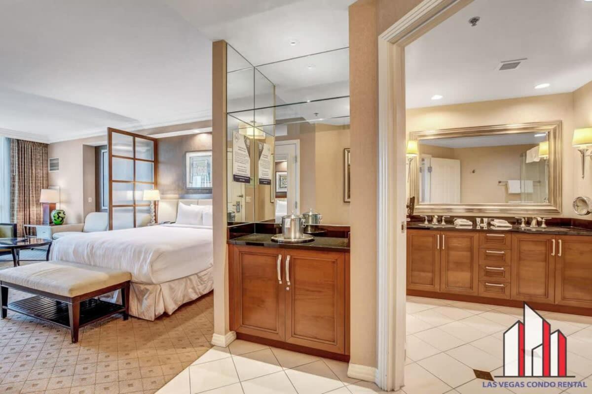 Mgm Signature-17-703 Strip View Jacuzzi Hébergement de vacances