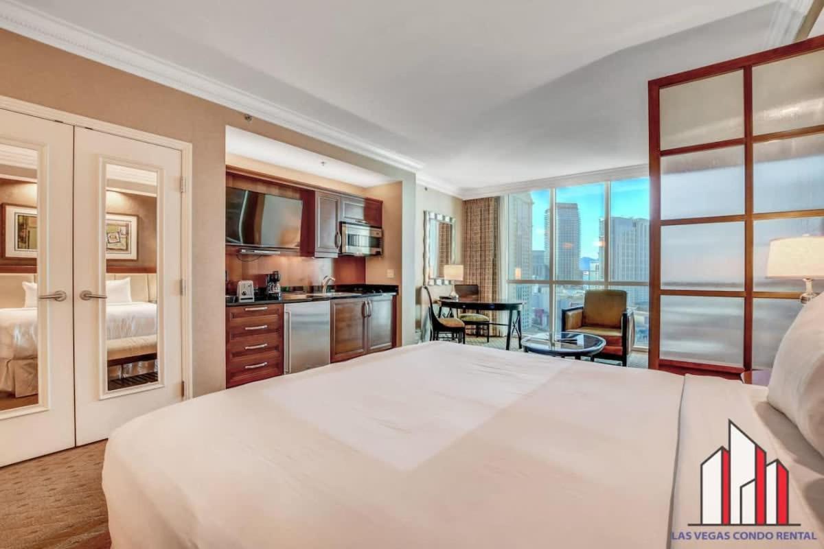 Hébergement de vacances Mgm Signature-17-703 Strip View Jacuzzi *